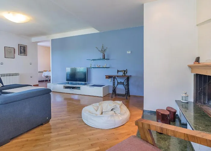 Cozy In With Wifi 아파트 풀라