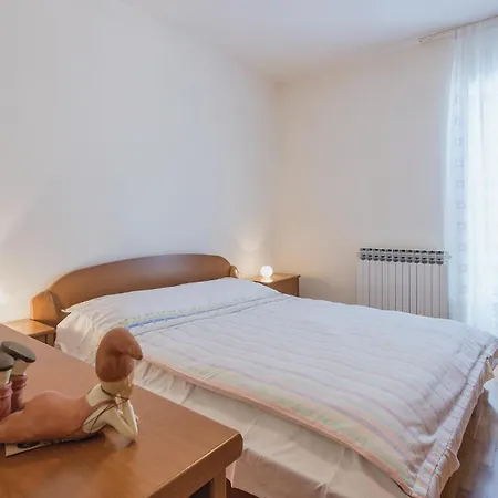 Awesome Apartment In Pula With Wifi