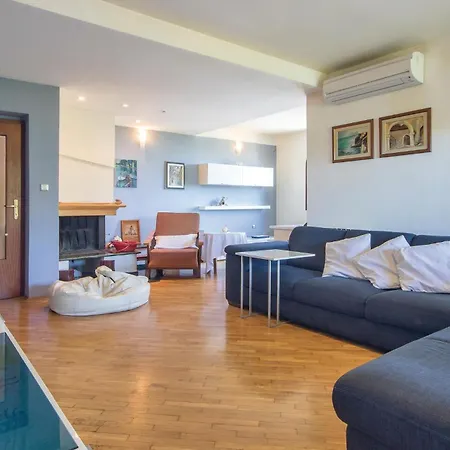 Awesome Apartment In Pula With Wifi * Pula